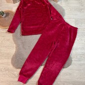 Гарна тепла плюшева піжамка, ідеальний стан