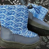 Отличные сапожки - дутики для мальчивов