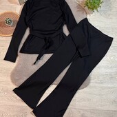 Красивий стильний костюм, відмінний стан