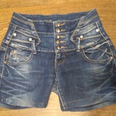Джинсовые шорты
