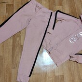 Спортивний костюм для дівчинки