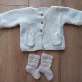 Вязана кофта і носочки для новонароджених