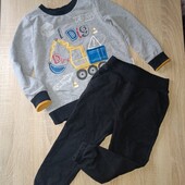 Спортивний костюм на 2-3 р, кофта та штани