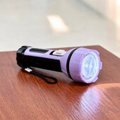 ліхтарик на батарейках