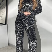 костюм велюровий