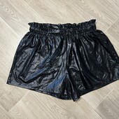 Шорти в стилі еко шкіра, р.12/14 в гарному стані