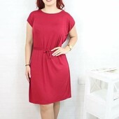 Яскрава сукня