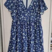 Симпатична сукня на пишні форми