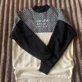 Дуже суперський, моднявий світшот. Брендовий , розмір M