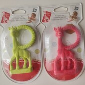 #006. Прорізувач для зубів Жираф Vulli (ваніль)3+ червоний в лоті