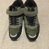 Кросівки 37 р.