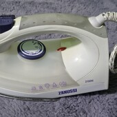 Праска Zanussi 2100W