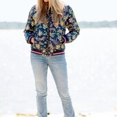 Бомбер з прінтом р 12