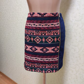 Міні спідниця з гарним орнаментом
