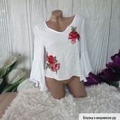 Блузка з вишивкою