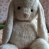 Велика м'яка іграшка зайчик