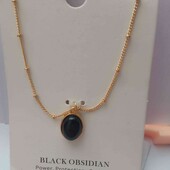 ланцюжок із натуральним чорним обсидіаном — каменем сили, захисту та внутрішньої стійкості.