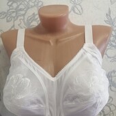 Новый комфортный бюстгальтер без кісточок F&F 75G