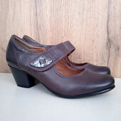 Нові німецькі шкіряні туфлі, жіночі човники мері джейн на широку ногу, р. 37-37.5