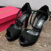 Туфлі чорні, штучна замша