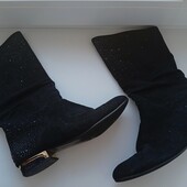 Сапоги оздоблені чорними стразами, розмір 38