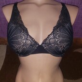 Шикарний Wonderbra р.70F/32Е