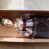 Куколка фарфоровая ручной работы от фирмы "DeAgostini"