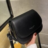 Стильна компактна сумка-кросбоді чорна або бежева, універсальна для щоденного використання