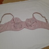Фирменный бюстгальтер 90 F