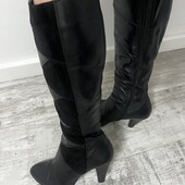 Зимние кожаные сапоги с замшевыми вставками на меху 39 р