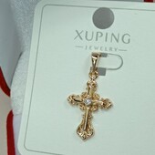 Красивый декоративный крестик с фианитом, можно деткам. Позолота 585 пробы 18К.