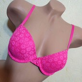 Гарний бюстгальтер 34В.