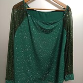 Блузка с приспущенным рукавом,нарядная.