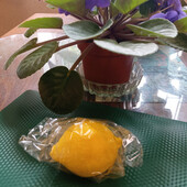 Свічка декоративна фігурна Лимон