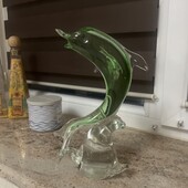 Новый стекленный сувенир " дельфин"