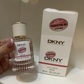 Ніжний квітковий аромат DKNY, обʼєм 60 мл