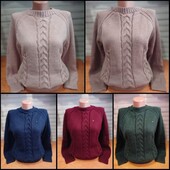 Теплый женский свитер оверсайз разные цвета новинки сезона