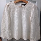 Гарна кофточка, натуральна тканина, розмір М. В дуже гарному стані