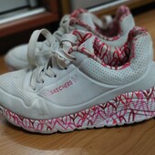 Кроссовки Скетчерс