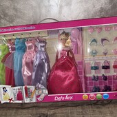 Кукла с платьями и аксессуарами -2