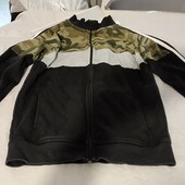 кофта з камуфляжем