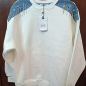 Кофта ,розмір М ,є нюанс