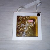 Підвісний декор привітання. Дерев'яна листівка, рамка з паєтками Брак