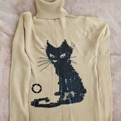 Гольф с черной кошкой из пайеток