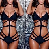 Цікавий сучасний купальник розмір С-М