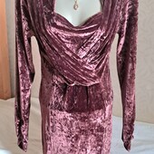 Ошатна оксамитова сукня, Нідерланди,розмір- M - L