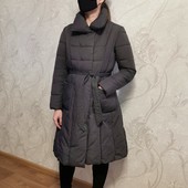 Зимнее тёплое темно-серое пальто пуховик