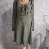 Тепла сукня, дуже приємна і красива