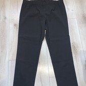 Штанці на резинці,тканина тягнеться.Розмір 52-54.