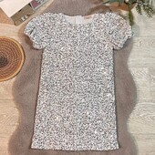 Красивезна нарядна сукня відмінний стан